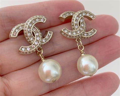 chanel fashion earrings price